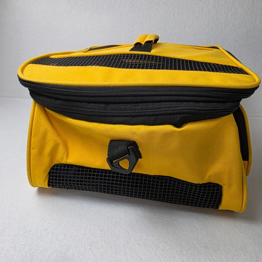 Traveler's Choice Southwest Airlines Yellow Mesh Pet Carrier Small Dog Cat Bag
